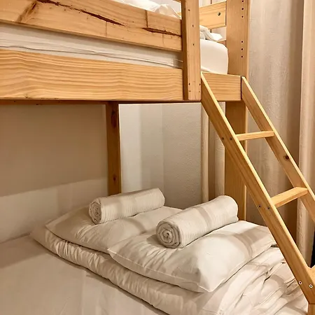 Boogalow بيت شباب *