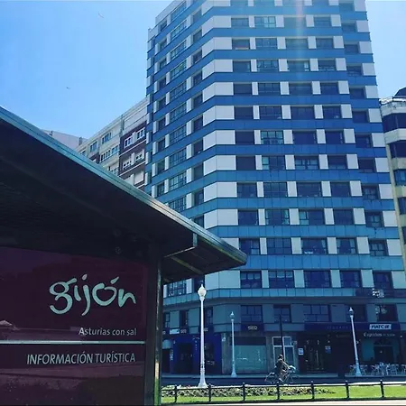 Boogalow Hostel Gijon