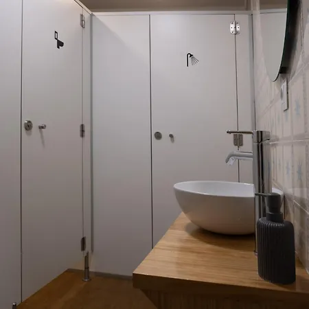 Boogalow Hostel Gijon